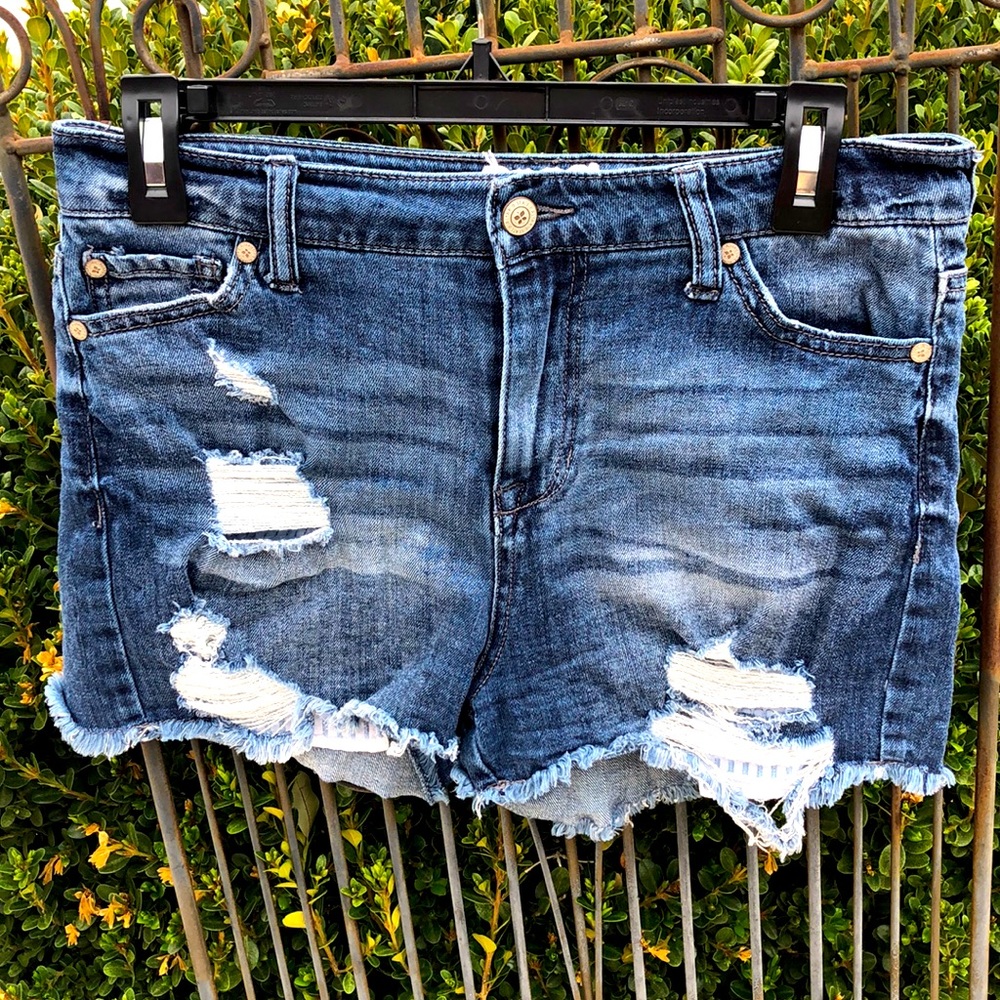 Altar’d State denim distressed shorts size 28/7